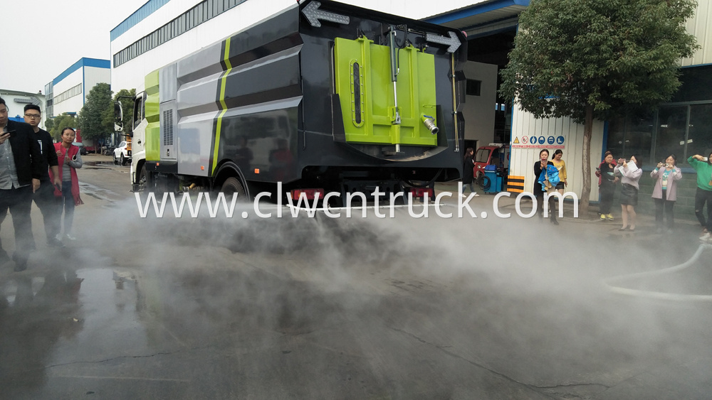 street sweeping truck rear spraying